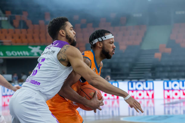 例如签约年 例如签约年