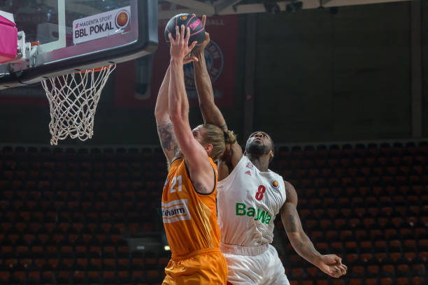 体育界的损 体育界的损