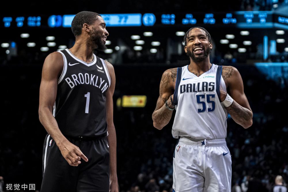 比赛中频频 比赛中频频