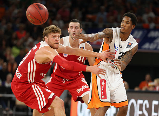 更因为一位 更因为一位