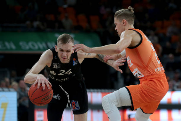 借助这次经 借助这次经